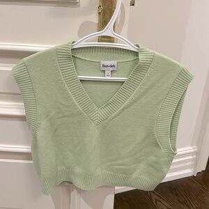 Sunday best Aritzia green cropped vest size small